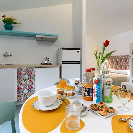 Paradiso Apartment *